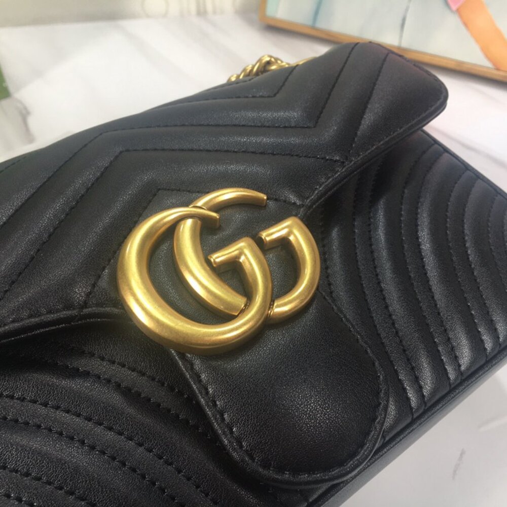 GUCCI Black Leather GG Marmont Shoulder Bag - Picture 6 of 8